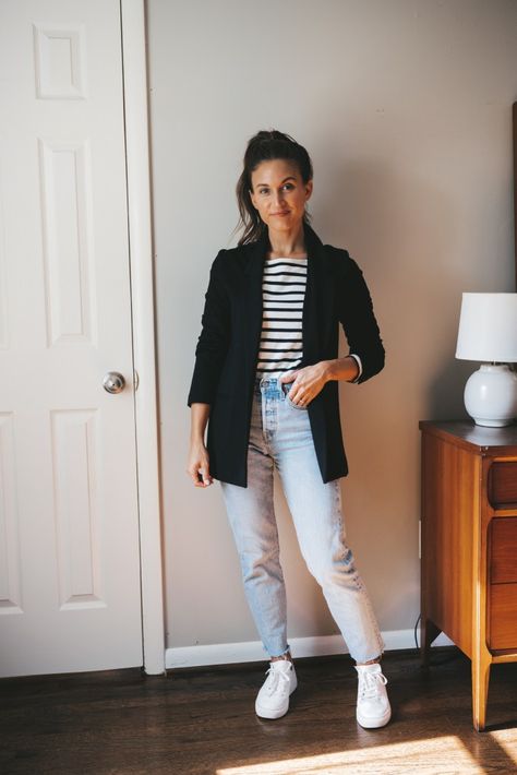 ashley wearing a black and white striped top, black blazer, light wash mom jeans, and white sneakers Black And White Striped Top Outfit, Blazer Outfit Ideas For Women, Black Blazer Outfit Ideas, Sweater Blazer Outfit, Black Blazer Casual, Striped Blazer Outfit, Black Blazer With Jeans, Striped Top Outfit, Blazer Casual Outfit