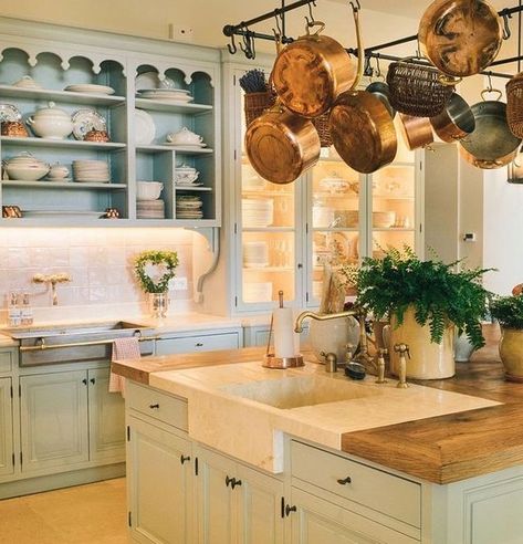 European Country Kitchen, French Kitchen Design, Provence Kitchen, Sink Inspiration, Cabinet Trim, My French Country Home, French Country Kitchens, Provence Style, Country Interior