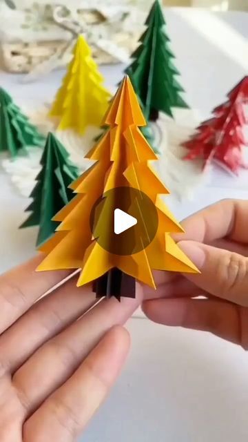 Christmas Crafts For Kids With Paper, Diy Kids Crafts Christmas, Paper Folding Christmas Tree, Diy Paper Christmas Tree Decorations, Paper Christmas Tree Craft For Kids, Christmas Handmade Crafts, Christmas Craft 2nd Grade, Xmas Tree Craft, Easy Diy Christmas Crafts For Kids