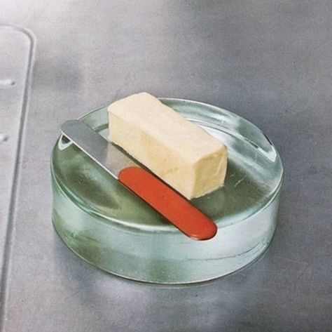 A pocket size Roni Horn ? Butter knife perfection from High Tech The Industrial Style & Source Book for the Home By Joan Kron and Suzanne… | Instagram Tech Books, Texture Graphic Design, Knife Art, Butter Knife, Pop Bottles, Book Stationery, Hardcover Book, For The Home, High Tech