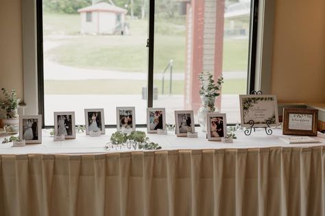 Table with 7 photos of wedding couples from the bride and groom’s family presented at the entrance of the reception. Ancestry Table Wedding, Generations Of Love Wedding Table, Parents Wedding Photos, Grandparents Wedding, Wedding Photo Table, Apple Wedding, Generation Photo, Family Wedding Photos, Memory Table