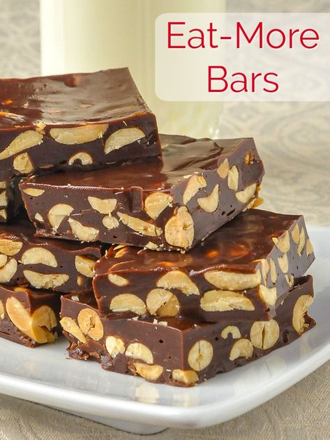 Christmas Squares And Bars, Eat More Bars, Christmas Bars And Squares, Eatmore Bars, Peanut And Chocolate, Chocolate Bar Recipe, Dessert Squares, Easy Candy, Rock Recipes