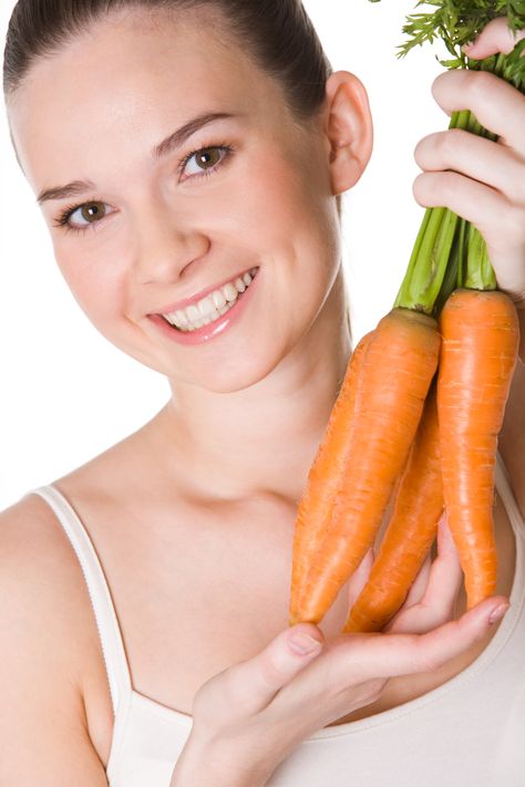 Skincare Recipes with Carrot Natural Skin Tightening, Carrot Benefits, Skin Tightening Mask, Diy Facial Mask, Plantain Recipes, Anti Aging Diet, Skin Tightening Cream, Skincare Recipes, Skin Natural Remedies