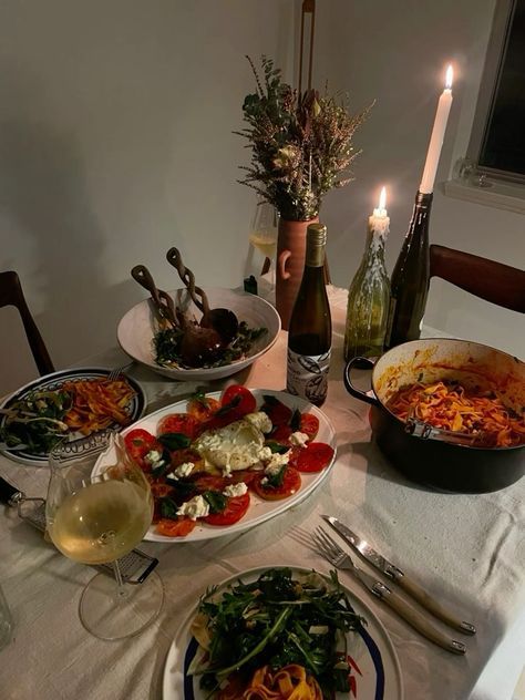 Aestethic Dinner Table, Couples Dinner At Home, Romantic Dinner For Two Aesthetic, Intimate Anniversary Dinner At Home, Date Night Dinner Table Setting, Couple Dinner At Home, Fancy Dinner Table Aesthetic, At Home Fancy Dinner, Dinner Party For Two