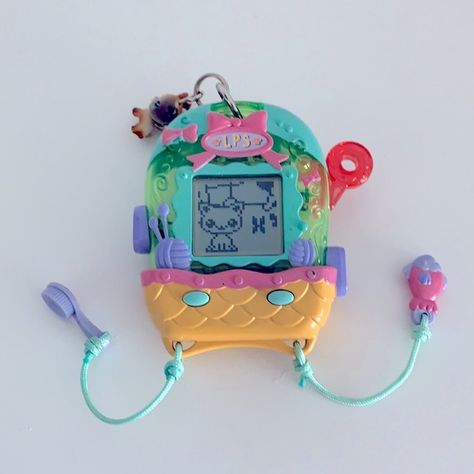 ⭐️HP⭐️ Little Pet Shop Virtual Calico Cat Pet Neo Pets, 90s Toys, Nostalgic Toys, Virtual Pet, My Little Pony Drawing, Cute Games, Calico Cat, Polly Pocket, Cat Pet