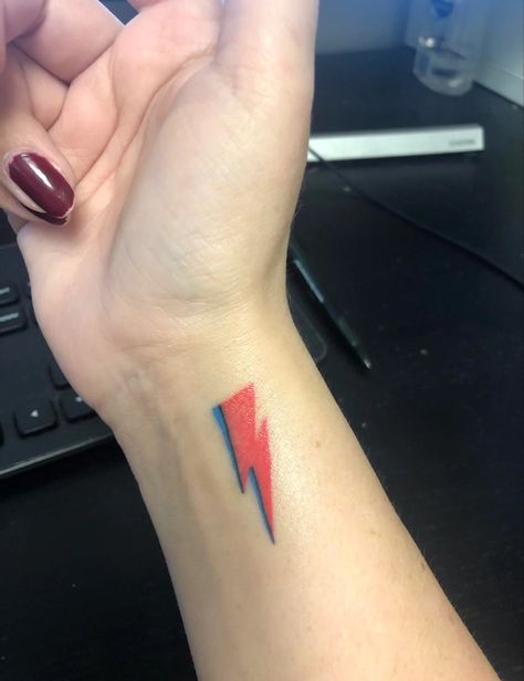 Lightning Bolt Tattoo Color, Colorful Lightning, David Bowie Tattoo, Trippy Tattoo, Lightning Bolt Tattoo, Eyeball Tattoo, Lightning Tattoo, Bolt Tattoo, Colorful Tattoos