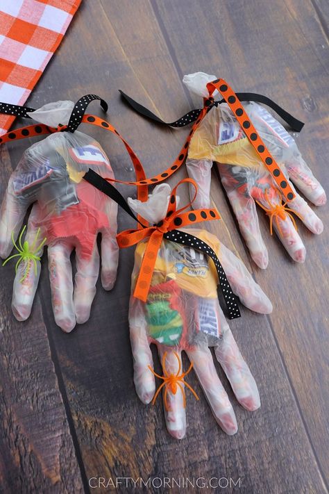 Me gusta :v Dekorasi Halloween, Halloween Fest, Halloween Treats Easy, Halloween Games For Kids, Halloween Candy Bags, Halloween Goodies, Halloween Treat Bags, Halloween Party Games, Halloween Diy Crafts