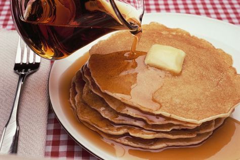 The Difference Between Maple Syrup And Pancake Syrup Best Pancakes, Pancake Syrup, Rum Raisin, Apple Varieties, Pancake Stack, Pancake Day, Buttermilk Pancakes, Alzheimers, How To Make Chocolate