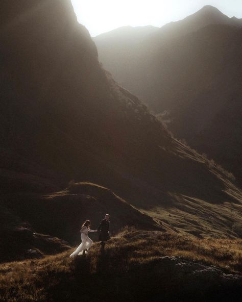 Secret Elopement, Outdoor Wedding Scotland, Elopement In Scotland, Glencoe Elopement, Scotland Couple Photography, Scotland Photos, Elopement Scotland, Elopement Aesthetic, Scotland Elopement Scottish Highlands