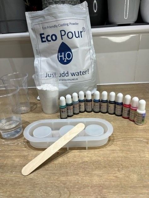 Eco Pour® H2O is an environmentally friendly, non toxic, water activated casting powder. Comparable with the likes of ResinCrete and Jesmonite, Eco Pour has no harsh chemicals or solvents. It is a single component that comes in a bag. All you need to do is weigh it, add tap water, mix and pour! #ecoresin #just4youonlineuk #ecopourh2o #ecopour #resin #ecocraft #ecofriendlycraft #quickcrafts Eco Resin Crafts, Ecofriendly Crafts, Eco Crafts, Ceramic Texture, Quick Crafts, Silicone Cups, Eco Resin, Cling Film, Toxic Water