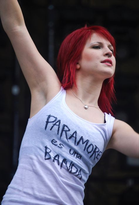 hayley williams from paramore. riot! era Danielle Haim, Hailey Williams, Hayley Wiliams, Haley Williams, Hayley Paramore, Taylor York, Self Titled, Paramore Hayley Williams, Paramore Hayley