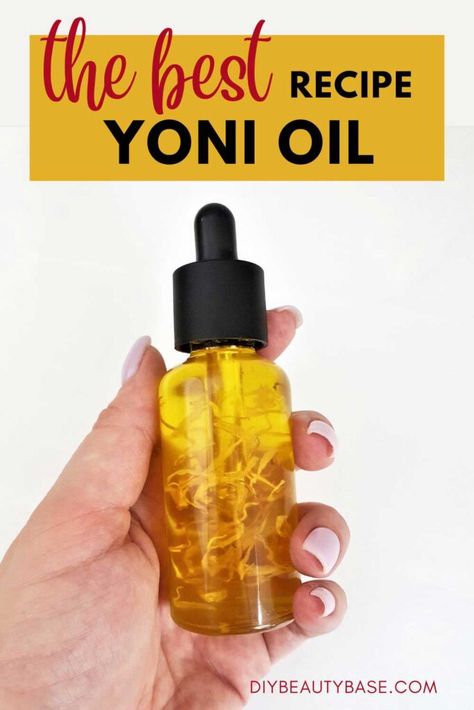 Body Oil Recipe, Body Oil Diy, Massage Oils Recipe, Herbal Oils, Hair Oils, Diy Essentials, Essential Oil Blends Recipes, Homemade Beauty, Women Health