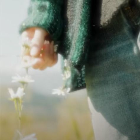 beomgyu TXT The Name Chapter: TEMPTATION Concept Clip 'Daydream' - 230110 The Name Chapter Temptation, Fairy Core Aesthetic, Name Chapter Temptation, + Core + Aesthetic, Kpop Aesthetic, Green Aesthetic, Pretty Pictures, Girls Trip, Short Film