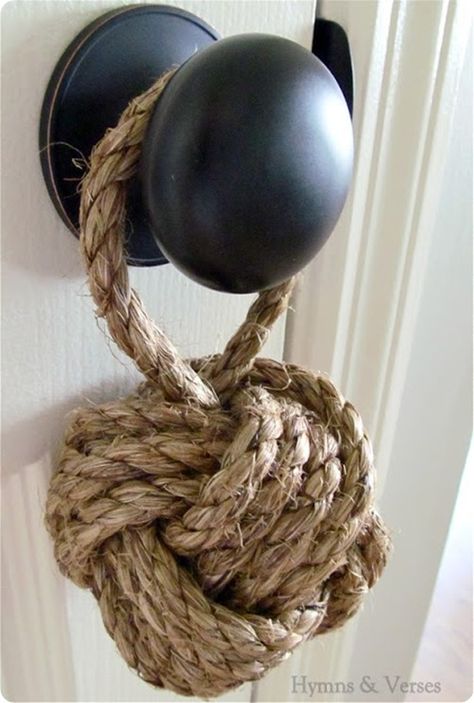 DIY Home Decor | Nautical Rope Knot Doorstop {Ballard Designs Knock Off} Nautical Rope Decor, Monkey Knot, Diy Nautical, Monkey Fist Knot, Canvas Drop Cloths, Rope Projects, Summer Diy Projects, Nautical Diy, Nautical Knots