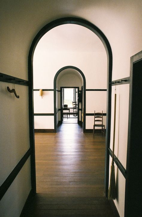 Shaker Village of Pleasant Hill, KY Shaker Architecture, Shaker House, Shaker Interior, Shaker Home, Shaker Village, Shaker Furniture, Wood Inlay, Country House Decor, Farmhouse Homes