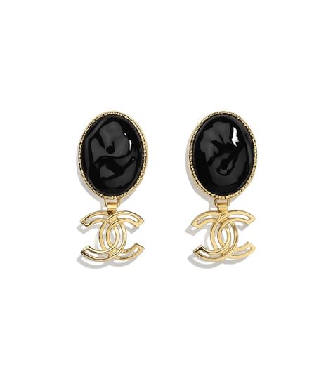 Earrings Chanel, Chanel Store, Couture Mode, Chanel Earrings, Fashion Chanel, Chanel Accessories, Chanel Jewelry, Dr Closet, Jo Malone