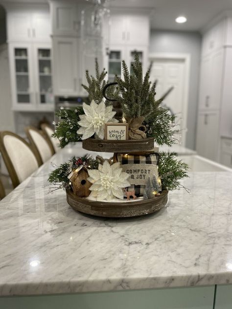 Farmhouse table decor centerpieces