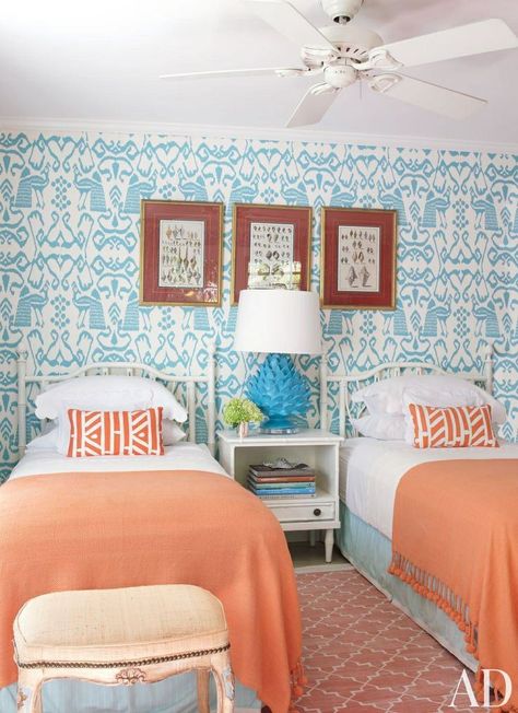 . Bali Bedroom, Twin Beds Guest Room, Reka Bentuk Bilik Tidur, Hiasan Bilik Tidur, Two Twin Beds, Twin Beds, Twin Bedroom, Beach Bedroom, Blue And Orange