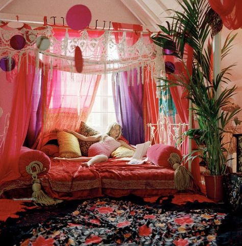 Fun Girl Cave Victorian Bohemian Decor, Chic Bedding, Over The Bed, Shabby Chic Bedding, Deco Boheme, Bohemian Interior, Bohemian Living, Boho Room, Bohemian Bedroom