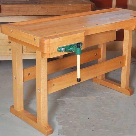 Buy Classic Workbench - Downloadable Plan at Woodcraft.com Diy Bank, Woodworking Bench Vise, Industrial Workbench, Joinery Design, Woodworking Bench Plans, Diy Workbench, Wood Magazine, Garage Work Bench, Workbench Plans