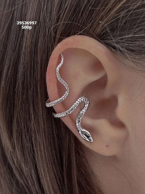 Slytherin Jewelry, Piercings Black, Snake Ears, Pretty Jewelry Necklaces, Edgy Jewelry, Hair Accessories Set, Wrap Earrings, Piercing Ideas, Jewelry Accessories Ideas