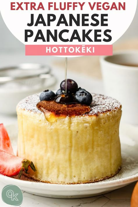 Vegan Japanese Dessert Recipes, Vegan Japanese Pancakes, Vegan Souffle Pancake, Vegan Pancakes Fluffy, Vegan Asian Desserts, Vegan Souffle, Fluffy Japanese Pancakes Recipe, Pancakes Recipe Vegan, Japan Breakfast