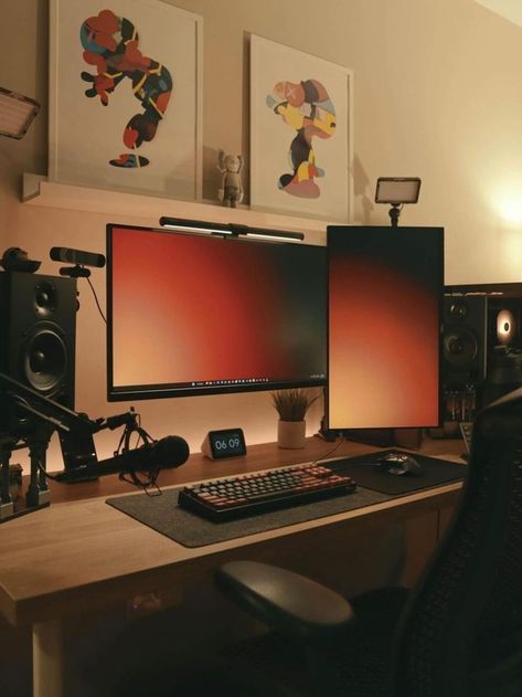 Get the best cozy desk setup ideas on a budget! Use creative solutions to make your workspace inviting without breaking the bank. 💸🌟 #AffordableDesk #CozyIdeas Vertical Monitor, Workstation Setup, Modern Workstation, Cozy Desk Setup, Affordable Desk, Studio Speakers, Monitor Setup, Dual Monitor Setup, Desk Setup Ideas