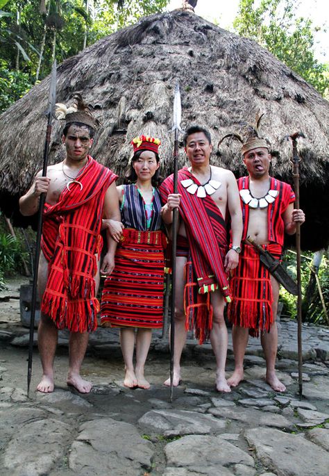 Sleep & Look like an Ifugao at Ramon's Native Homestay in Batad, Banue, Ifugao, Philippines Ifugao Costume, Igorot Costume, Ifugao Philippines, Ancient Filipino, Stage Costume Design, Philippines Outfit, 3 People Costumes, Filipino Clothing, Banaue