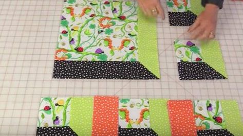 Attic Window Blocks: Quilting Tutorial | DIY Joy Projects and Crafts Ideas Attic Window Quilt Pattern Free, Window Quilts, Attic Window Quilts, Window Diy, Quilt Diy, Attic Windows, Window Blocks, Window Quilt, Diy Joy