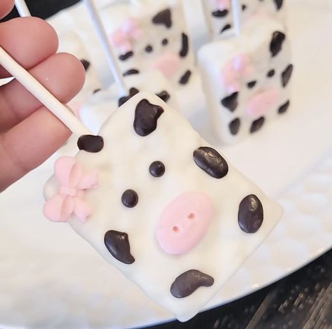 Farm Theme Treats, Farm Theme Desserts, Cow Print Desserts, Farm Treats, Cowgirl Baby Shower Theme, Barn Birthday Party, Cow Print Birthday, Moana Theme Birthday, Moms 60th