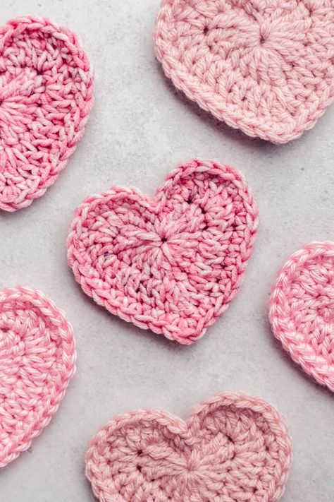 Learn how to crochet heart patterns with this collection of the best crochet heart patterns and Valentine's Day projects. Free Heart Crochet Pattern, Heart Crochet Pattern, Crocheted Hearts, Valentine Crochet, Crochet Valentine Patterns, Crochet Valentines, Different Crochet Stitches, Crochet Valentine, Crochet Hearts