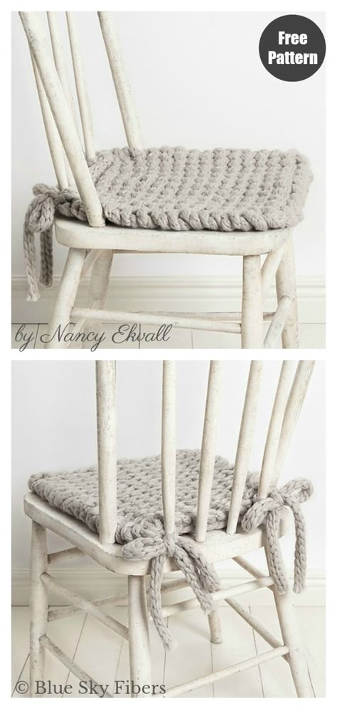 Champlin Chair Cushion Free Knitting Pattern #freeknittingpattern #knittingpattern Koti Diy, Crochet Cushion Cover, Knitting Patterns Free Cardigans, Crochet Cushions, Crochet Home Decor, The Chair, Yarn Projects, Knitting Machine, Crochet Stitch