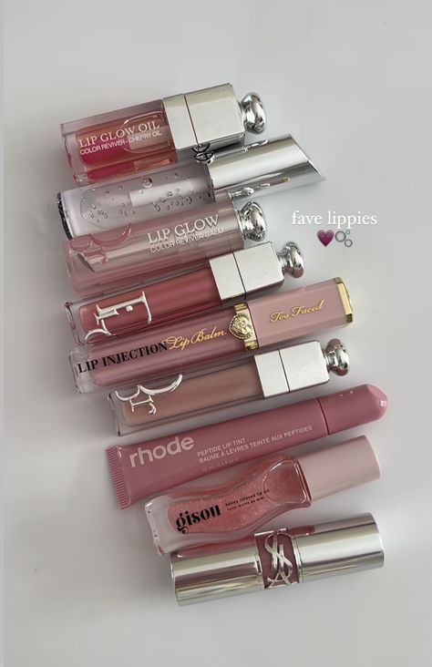 Makeup Aesthetic Products, Sephora Aesthetic, Koleksi Makeup, Smink Inspiration, Fancy Makeup, Lip Glosses, Bag Makeup, Luxury Makeup, Makeup Items