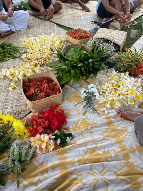 #lei #leimaking #summervibes #aesthetic Byu Hawaii, Creativity Prompts, Lei Making, Travel Destinations In India, Missing Home, Hawaiian Culture, Hawaii Life, Local Girls, Spring Vibes