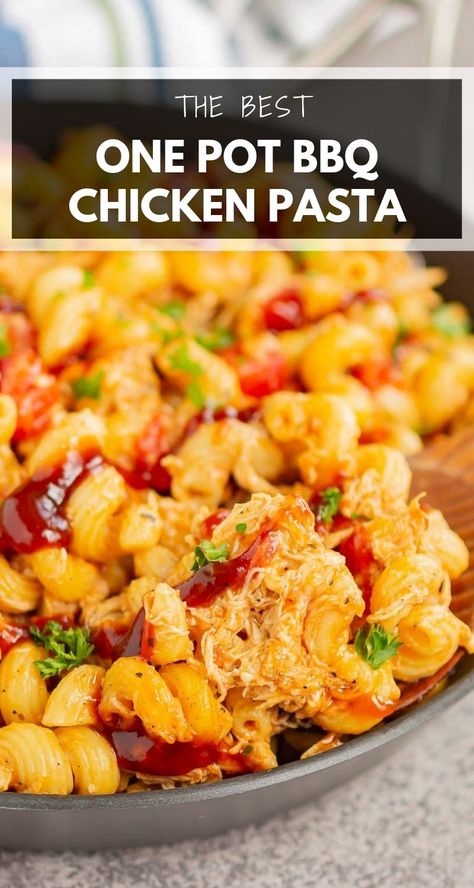 Rotisserie Chicken Bbq, Leftover Bbq Chicken Recipes, Bbq Pasta, Bbq Chicken Pasta, Barbeque Chicken, Honey Bbq Chicken, Tangy Bbq Sauce, Pasta Noodle Recipe, Chicken Bbq