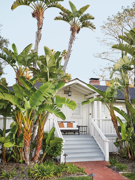 Beach Bungalows, Hot Tub Outdoor, Hotel Interior, Field Guide, Indoor Outdoor Living, Coastal Homes, Birds Of Paradise, Beach Cottages, House Inspo