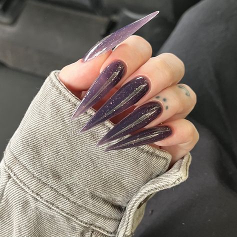 Sharp Purple Nails, Purple Stilleto Nails, Lexi Nails, Burgundy Acrylic Nails, Sharp Nails, Sassy Nails, Goth Nails, Grunge Nails, Nail Tattoo