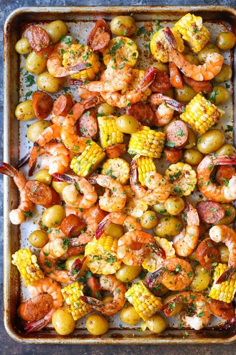 Sheet Pan Shrimp Boil, Pan Shrimp Boil, Shrimp Corn, Sheet Pan Shrimp, Pan Shrimp, Sheet Pan Dinners Recipes, Shrimp Boil, Easy Shrimp, Makanan Diet