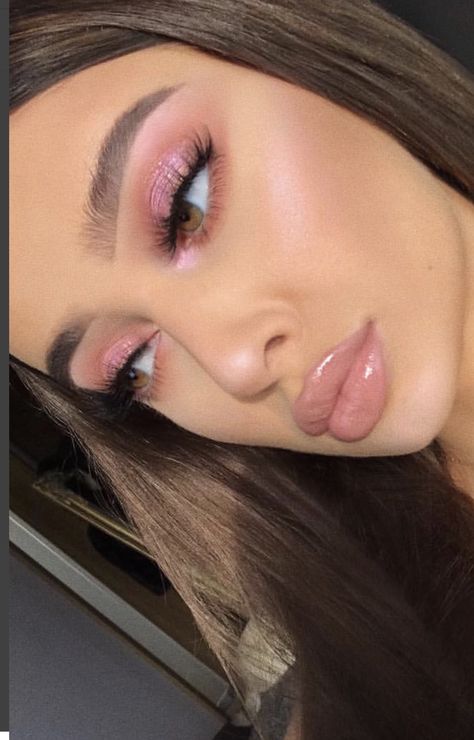 Birthday Makeup Looks, Pink Eyeshadow Look, Silver Makeup, Prom Eye Makeup, Pink Eye Makeup, Eye Makeup Looks, Prom Makeup Looks, Barbie Makeup, Birthday Makeup