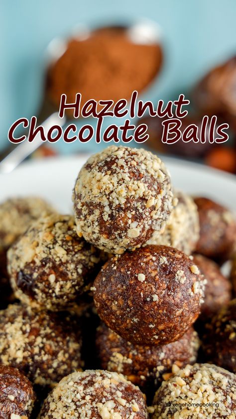 Hazelnut Chocolate Balls are nutty, chocolatey, naturally sweetened, dairy-free, and absolutely delicious. They are soft, slightly chewy, and have a pleasant crunch from hazelnuts. These vegan and no-bake energy balls are no less than a dessert or a chocolate treat. Date Energy Balls Healthy, Date Energy Bites, Eggless Chocolate Chip Muffins, Date Energy Balls, Hazelnut Recipes, Energy Balls Healthy, Jain Recipes, Quick Pasta Recipes, Hazelnut Chocolate