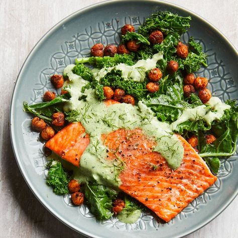 Roasted Salmon with Smoky Chickpeas & Greens Healthy Salmon Dinner, 200 Calorie, 500 Calorie, Breakfast Low Carb, Overnight Oat, Healthy Salmon, Salmon Dinner, Dash Diet, Dinner Plan