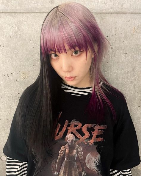 Japanese Hair Color, Colored Hair Tips, Hair Color Unique, Kpop Hair, Dyed Hair Inspiration, Hair Arrange, Pretty Hair Color, Japanese Hairstyle, Girl Short Hair