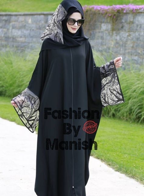 Modern Abaya Designs 2023 Burkha Designs Black Dubai, Burkha Designs Black, Burkha Designs, Burqa Designs, Black Abaya Designs, Fesyen Islam, Abaya Fashion Dubai, Estilo Hijab, Casual Attire For Women