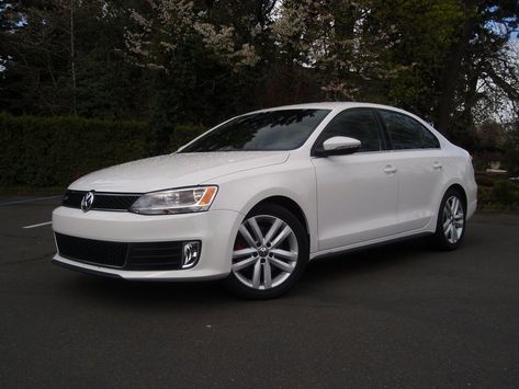 Jetta Car, Vw Gli, Luxe Auto's, Jetta Tdi, Ferdinand Porsche, Volkswagen Car, Volkswagen Models, Car Goals, Car Volkswagen