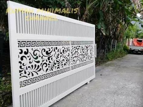 Iron Front Gate, Porch Gate Design, House Front Gate, Pagar Modern, Decoration Nails, Porte In Ferro, Home Gate Design, Gate Wall Design, Decorative Nails