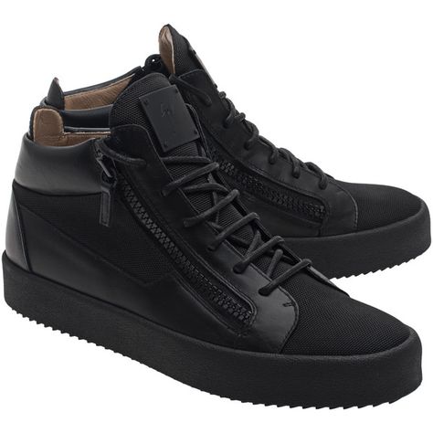 GIUSEPPE ZANOTTI May London Snap Nero // Leather sneakers with zipper... ($600) ❤ liked on Polyvore featuring men's fashion, men's shoes, men's sneakers, mens black leather shoes, mens black leather sneakers, giuseppe zanotti mens sneakers, mens black shoes and mens leather shoes Mens Outfit Black, London Snap, Adidas Superstar Pink, Sneakers Outfit Summer, Mens Leather Shoes, White Sneakers Men, Giuseppe Zanotti Heels, Girls Converse, Black Leather Sneakers