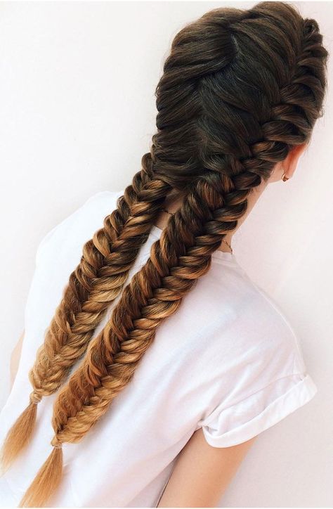 Thinking of getting braided up and need some ideas? It doesn’t matter if you have short, long, thick, or fine-hair, everyone can be inspired... Braids Thick, Thick Braids, Big Braid, Messy Fishtail Braids, Rope Braided Hairstyle, Fishtail French Braid, Chunky Braids, Fishtail Braid Hairstyles, Themes Wedding