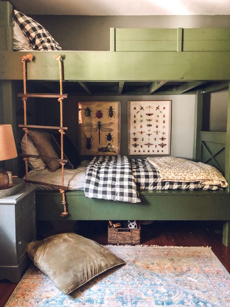 Kids Rooms Bunk Beds, Green Bunk Beds Boys, Big Boy Bunk Beds, Cabin Bed Boys Room, Boy Bedroom Bunk Beds, Insect Room Decor, Cozy Bunk Beds, Green Bunk Beds, Cottage Bunk Beds