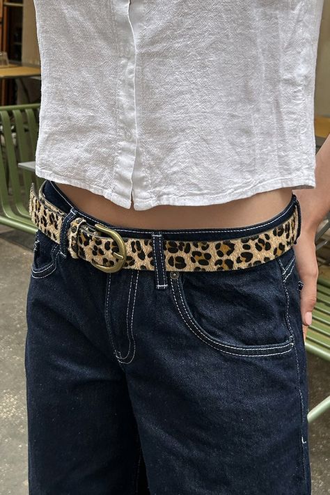 Leopard belt Leopard Print Belt Outfit, Leopard Belt Outfit, Unique Belts, Leopard Print Belt, Belt Collection, Leopard Belt, Leather Belt Buckle, Winter Fits, Vintage Belts