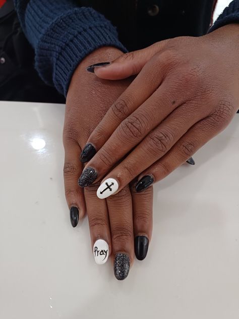 Faith Nails Designs, Jesus Nails Designs, Christian Nails Designs, Confirmation Nails, Christian Nail Art, Christian Nails, Faith Nails, Jesus Nails, Cross Nail Designs